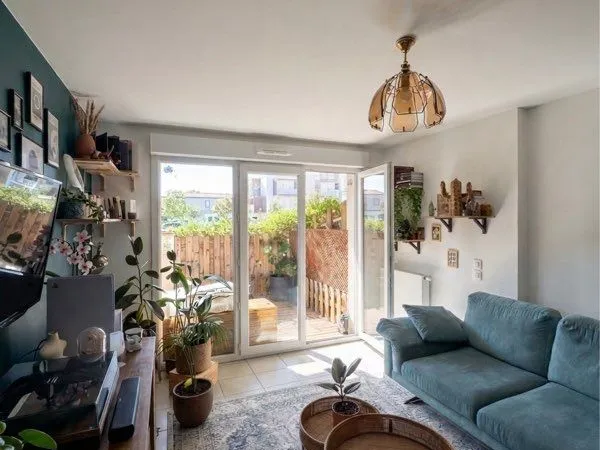 T2 meublé 47 m² + terrasse 14 m² | Périgny centre | DPE A