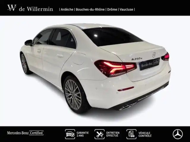 Mercedes Classe A 250 e berline progressive line — photo 33