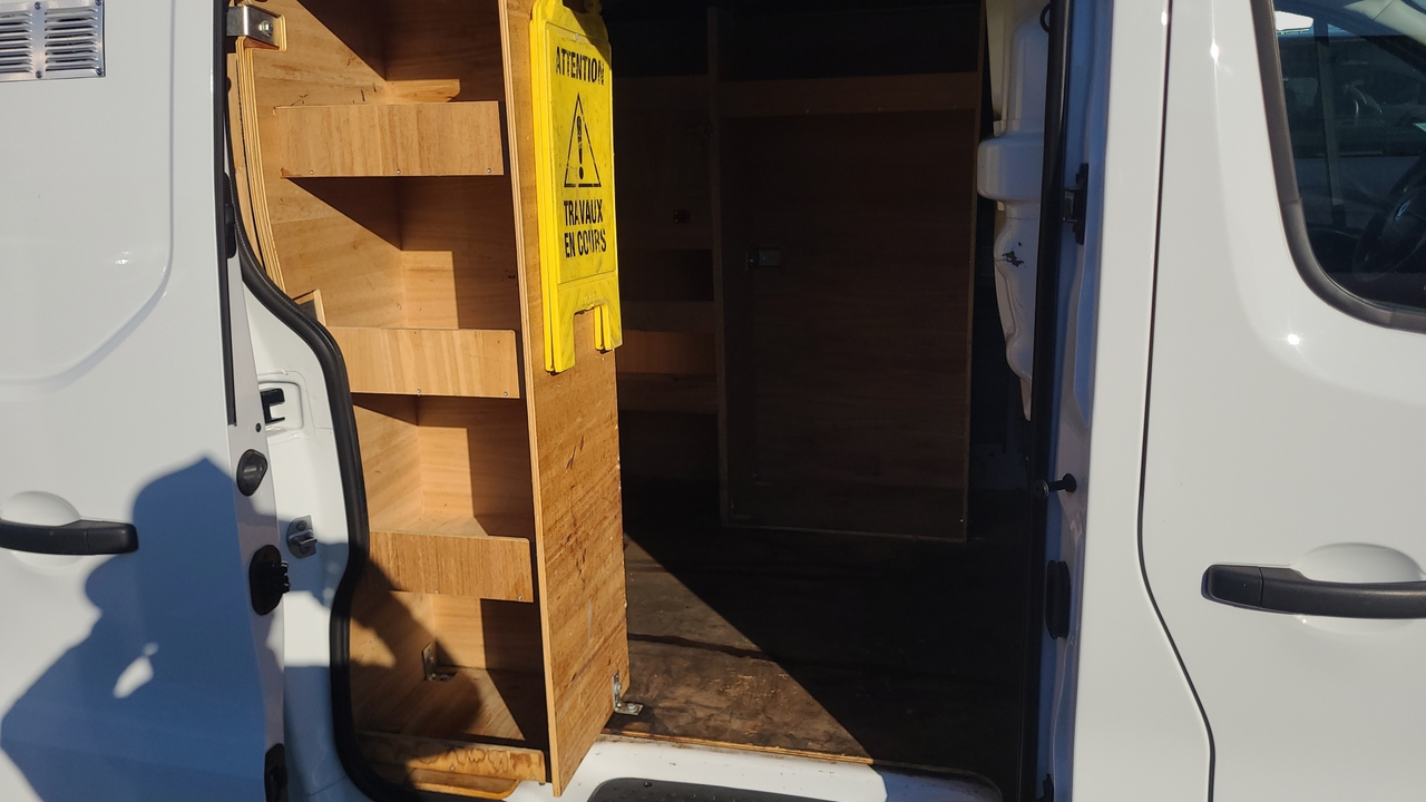 Renault TRAFIC FGN L1H1 1200 KG DCI 120 — photo 12