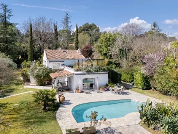 Jolie provençale entièrement rénovée