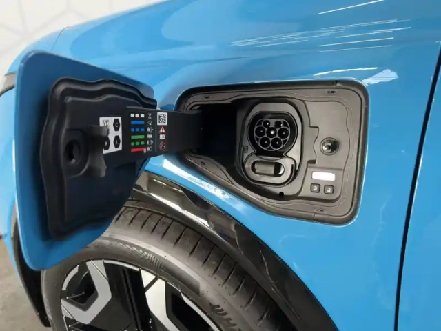 Nissan Micra electrique 52kwh 150ch — photo 83
