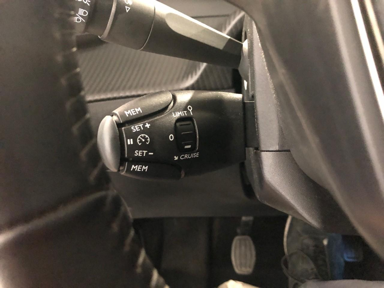 Peugeot 208 puretech 100 s&s bvm6 active — photo 26