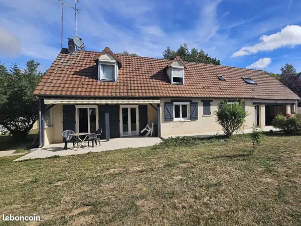 Maison 8 pièces 146 m²