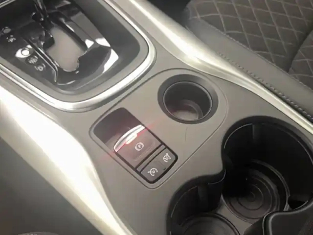 Renault Kadjar blue dci 115 edc — photo 52