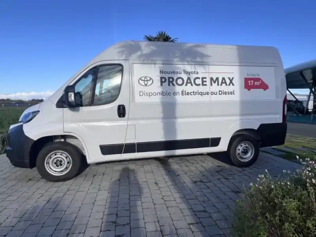Toyota Proace max l2h2 3.3 2.2 120 bvm start 2.2l 140 d — photo 2