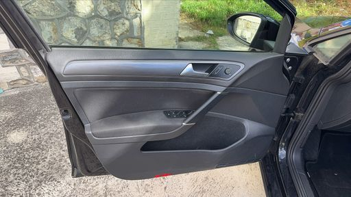 Volkswagen Golf 1.0 TSI 110 DSG7 - Confortline Business – 2018 – 103291 km – Essence – Boîte Automatique — photo 24