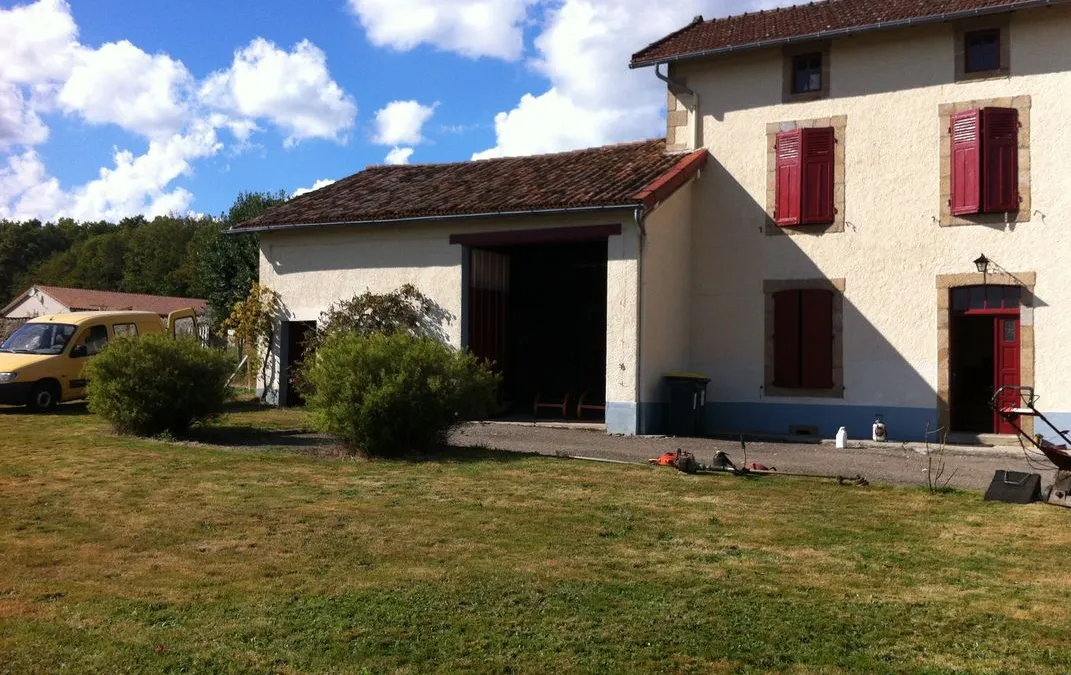 Photo 1