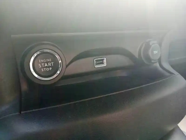 Citroën C4 cactus bluehdi 120 s&amp;s eat6 — photo 20
