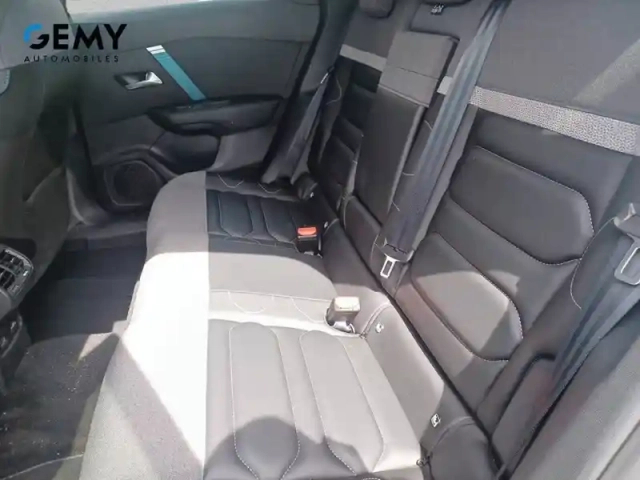 Citroën C4 e- 136 ch automatique — photo 10