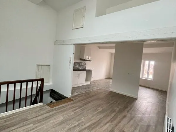 Grand T2 Lumineux Vue Bassin