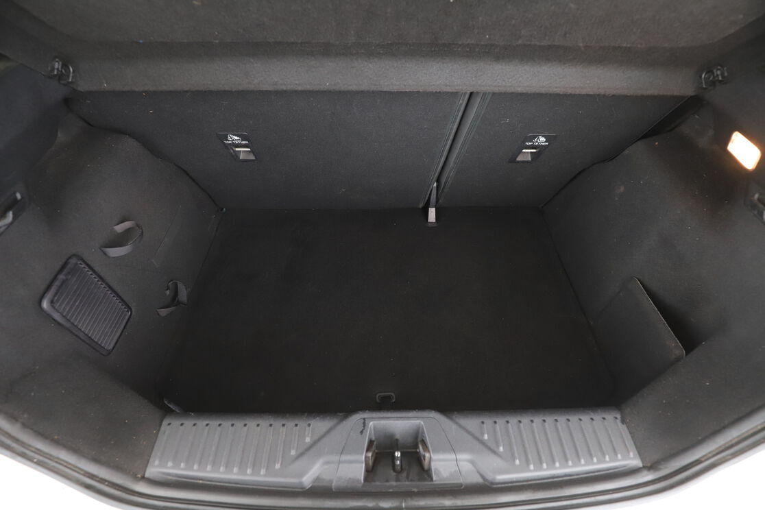 Ford Fiesta 1.0 EcoBoost ST-Line — photo 16