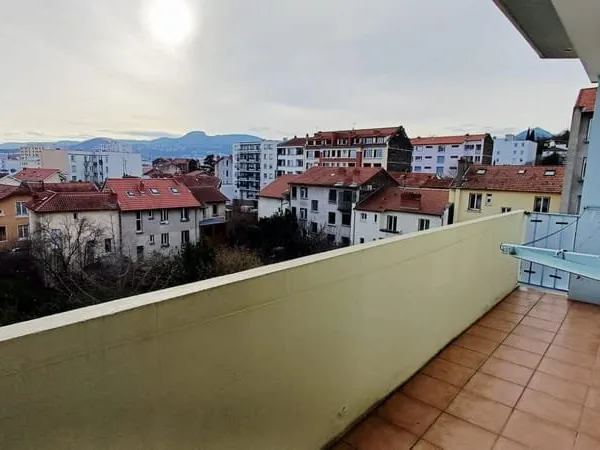 APPARTEMENT T3 bis