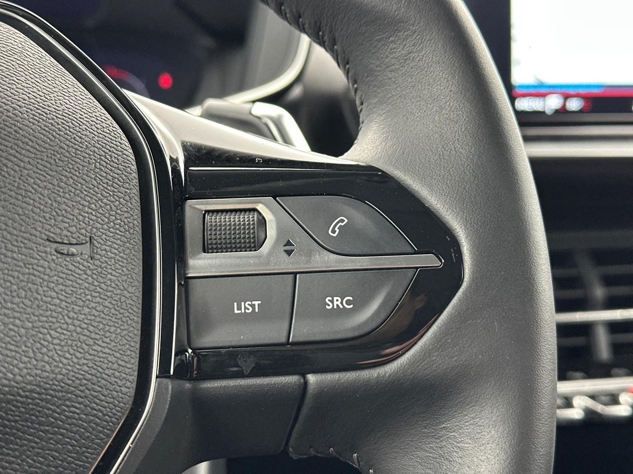 Peugeot 2008 puretech 130 s&s eat8 roadtrip — photo 19