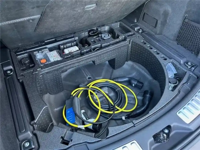 Land Rover Discovery Sport mark vi p300e phev awd bva — photo 46