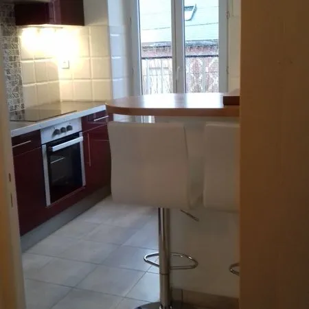 Bel F3 en duplex Proximité Campus Sup Ardennes