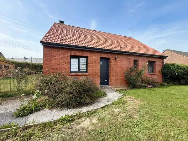 Pavillon individuelle de 2019 avec 4 chambres et jardin clos