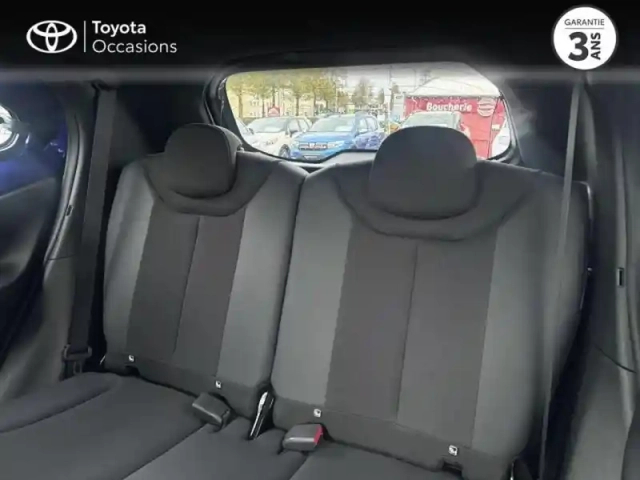 Toyota Aygo X 1.0 vvt-i 72ch air collection — photo 12