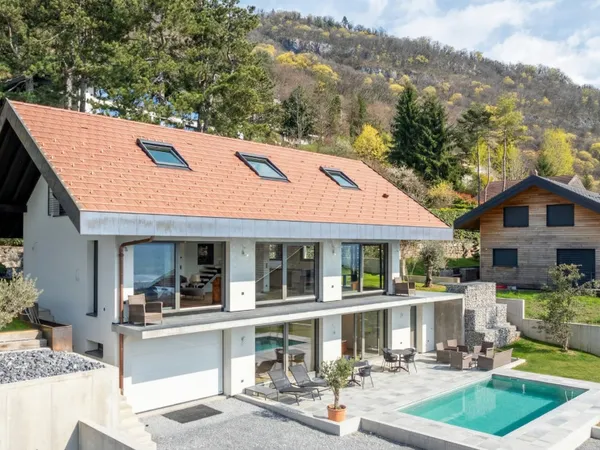 Propriété 5 pièces 200 m²