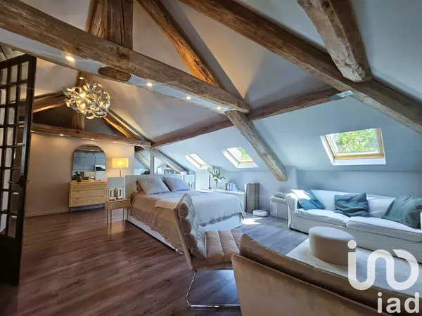 Maison 6 pièces 195 m²