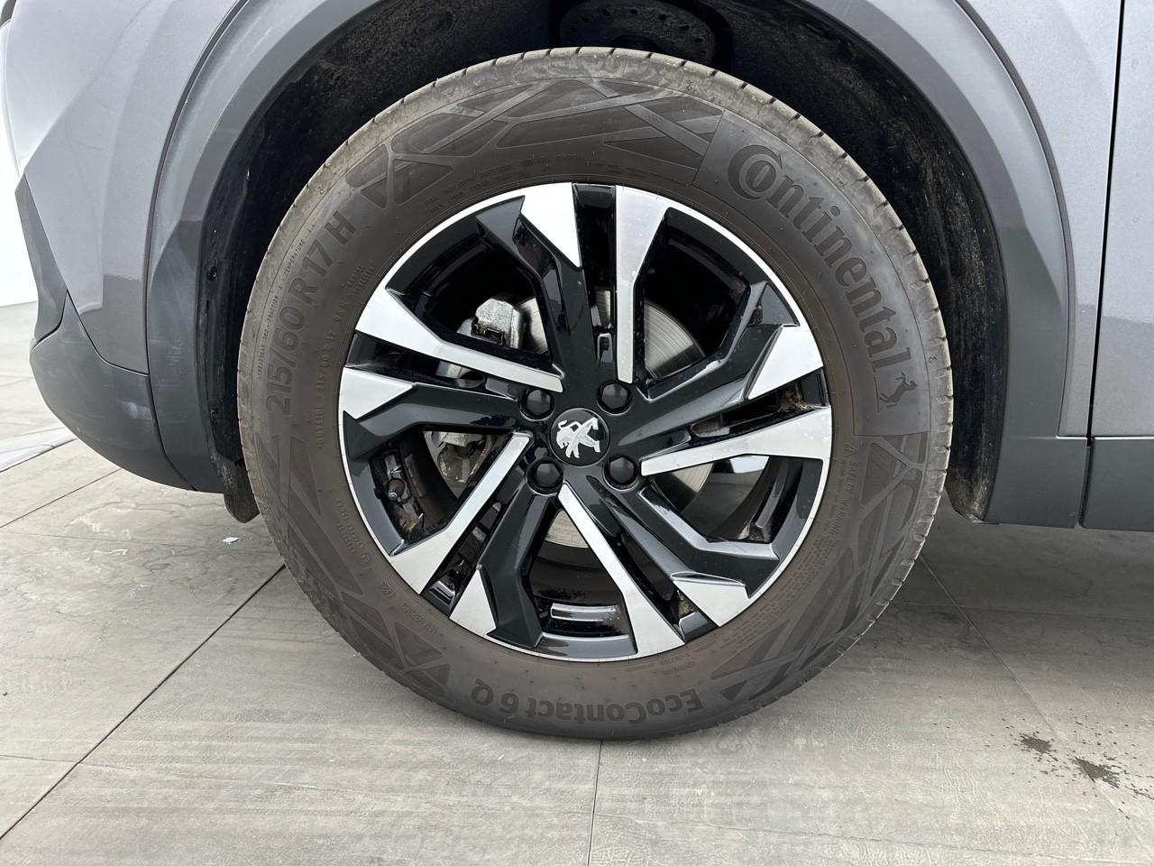 Peugeot 2008 puretech 100 s&s bvm6 allure — photo 14