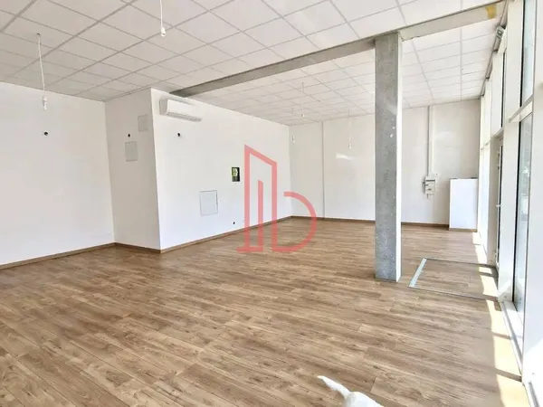 Bureaux 185 m²