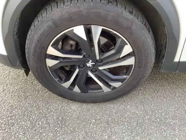 Peugeot 2008 bluehdi 130 s&amp;s eat8 — photo 8