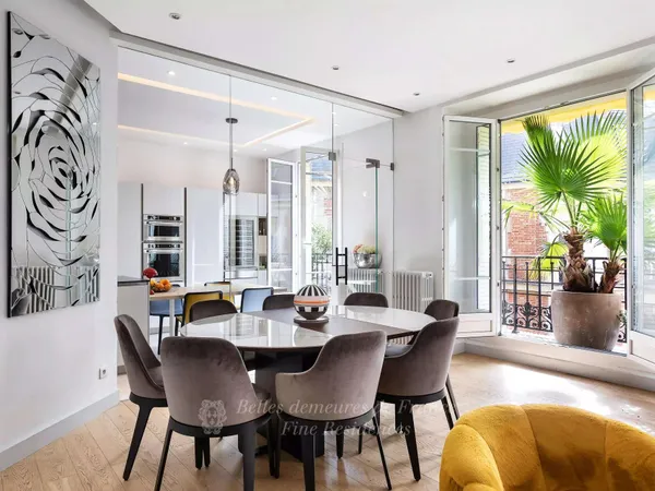 Appartement 6 pièces 156 m²
