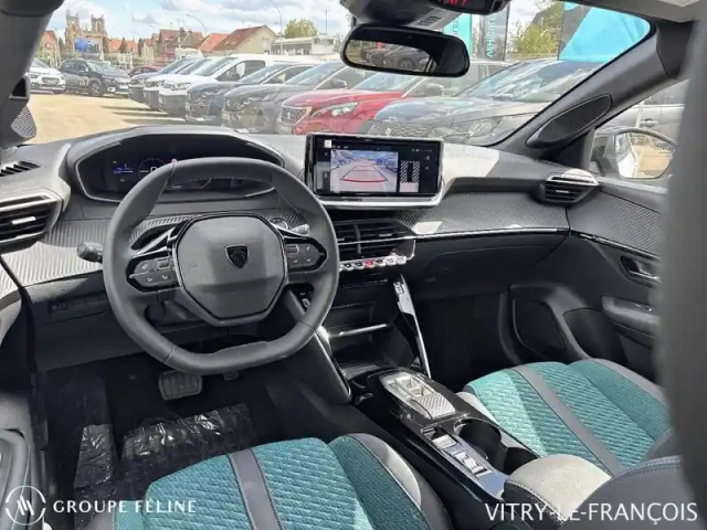 Peugeot 208 e- 136ch 50 kwh envy — photo 8