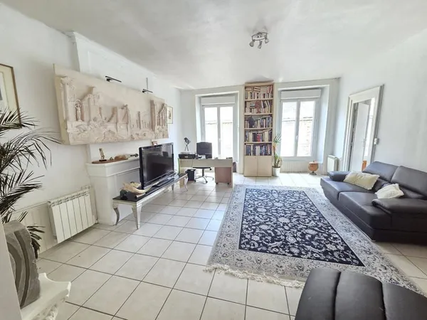 Appartement 2 pièces 64 m²