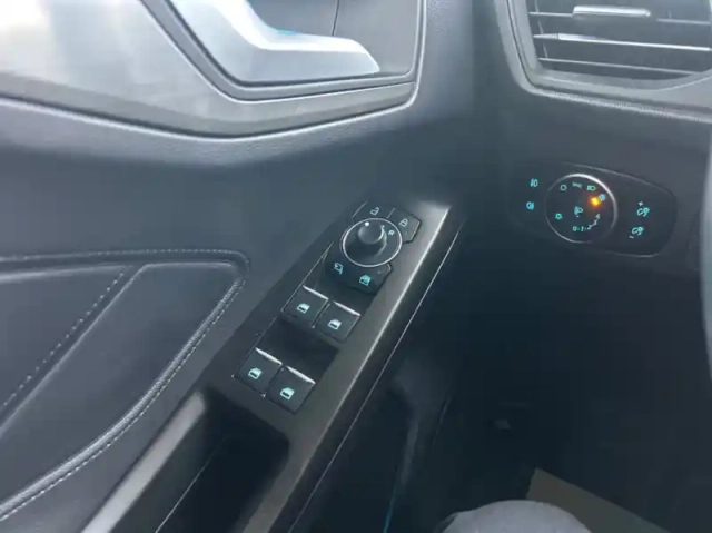 Ford Tourneo Connect 2.0 ecoblue 102ch titanium — photo 6