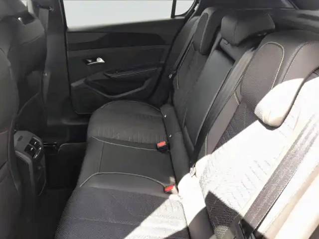 Peugeot 308 hybrid 145 e-dcs6 — photo 12