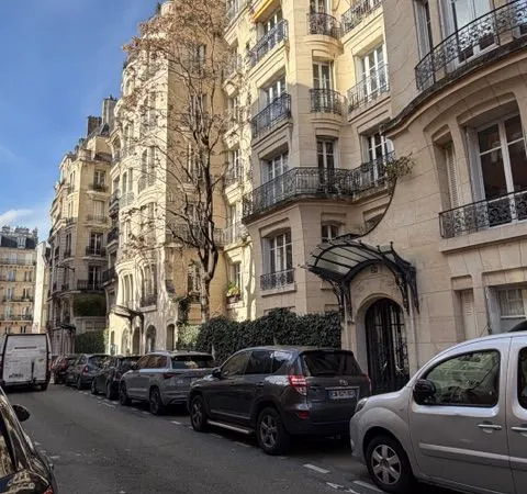 4 PIÈCES MEUBLÉ dans le 5ème arrondissement