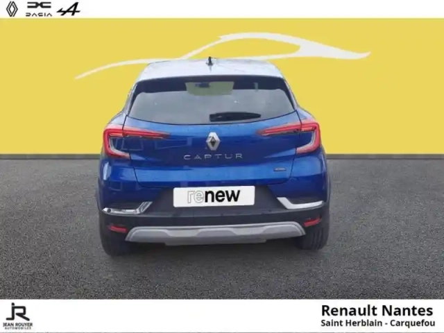 Renault Captur 1.6 e-tech hybride rechargeable 160ch techno — photo 8