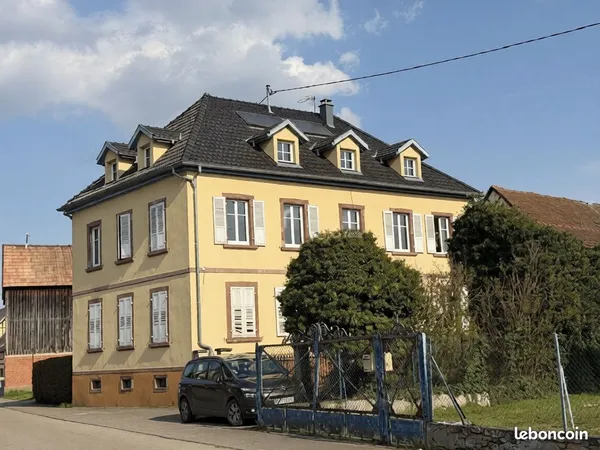 Maison de maître de caractère - 200 m² + dépendance - fort potentiel