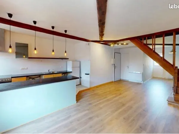 T3 duplex - 70 m² au sol - pièce de vie 35 m² - Villard Bonnot - 122000 euros