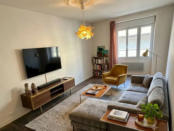 Centre bourg - Maison-appartement - 75 m² - 3 chambres