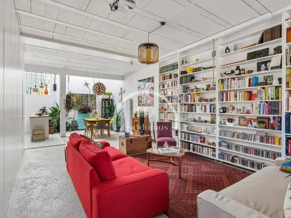 Loft 6 pièces 145 m²