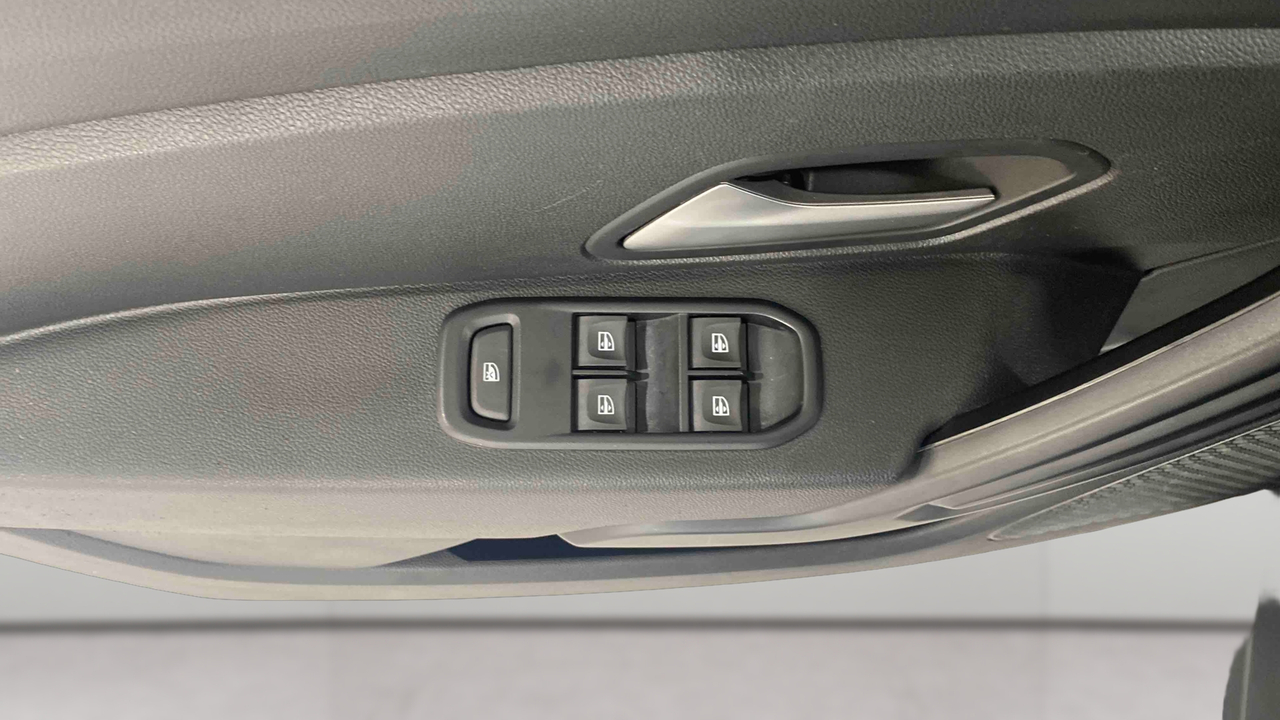 Dacia Duster ECO-G 100 4x2 — photo 17