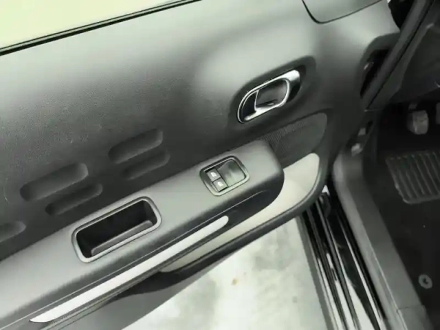 Citroën C3 bluehdi 100 ch bvm6 plus — photo 20