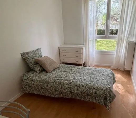 Chambre de 14m2 à louer sur Sceaux