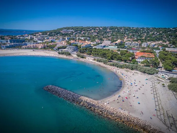Entre Mont Saint-Clair et Méditerranée : votre futur T2 à La Corniche