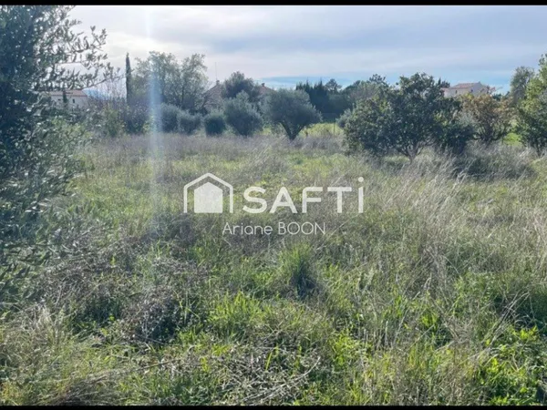 876 m² pour donner vie à votre projet !