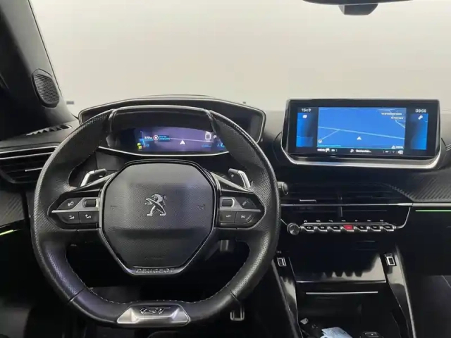 Peugeot 2008 puretech 130 s&amp;s eat8 — photo 22
