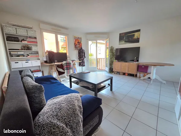 Spacieux F2 au coeur du vieux Schiltigheim