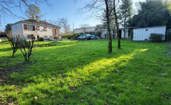 Maison Vente Saint-Hilaire-des-Loges 8p 133m² 188000€