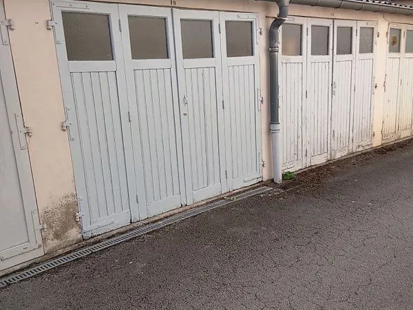 Garage fermé