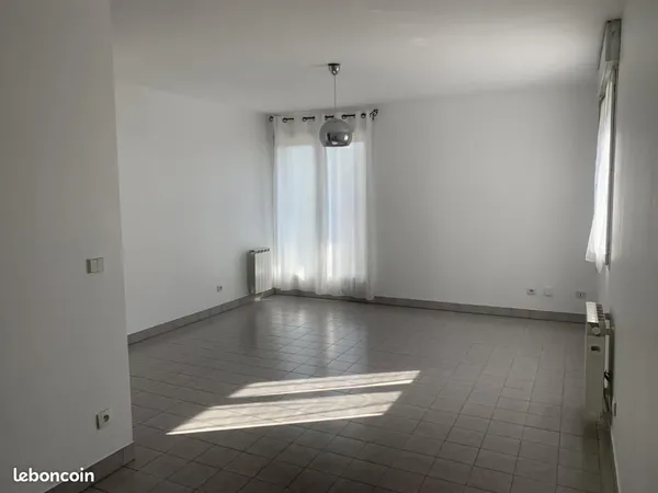 Studio 1 pièce 36 m²