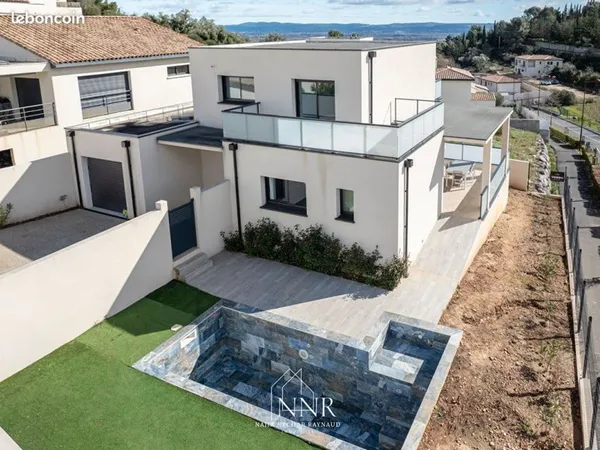 Villa 5 pièces 130 m²