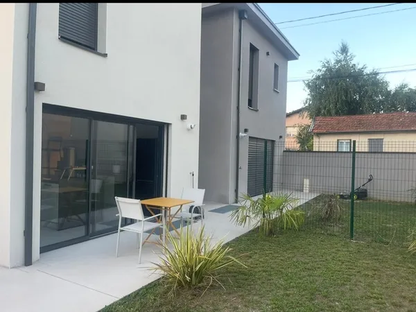 3 chambres disponibles en colocation – À 3 min de