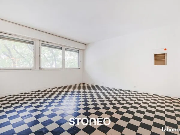 Studio 1 pièce 31 m²